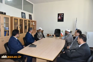 با حضور حجت‌الاسلام و المسلمین دکتر مصطفی رستمی، دکتر زمانی و اعضای هیئت رئیسه دانشگاه برگزار شد:
مراسم معارفه مسئول نهاد نمایندگی مقام معظم رهبری در دانشگاه ملی مهارت 10