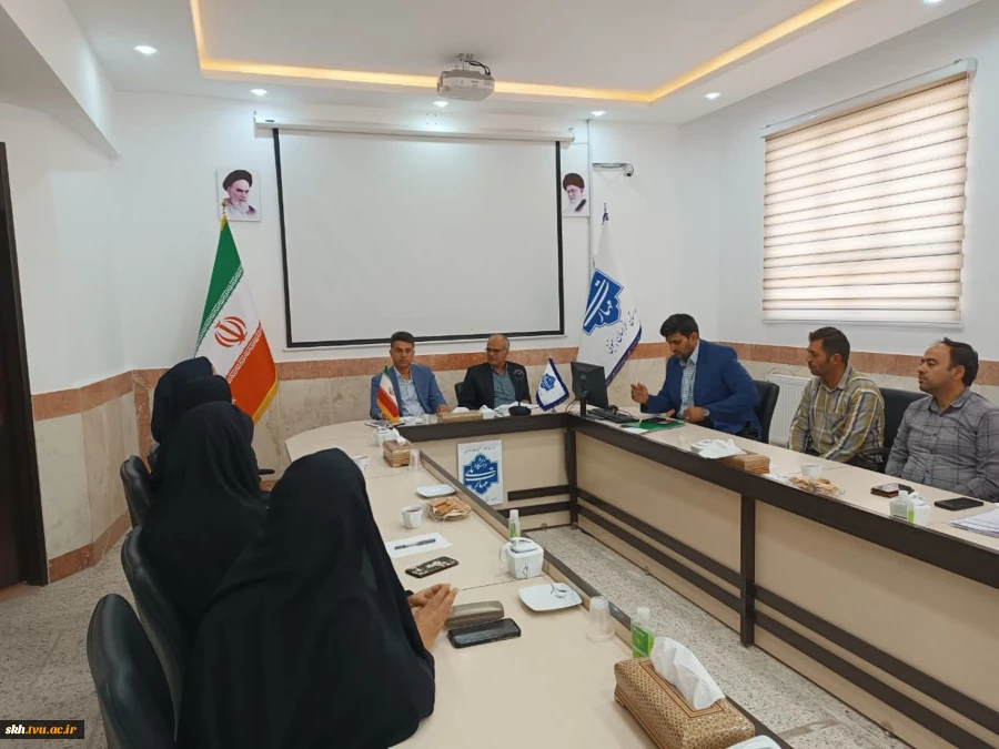 در راستای هم افزایی اداری:	
جلسه شورای اداری حوزه معاونت اداری مالی آموزشکده پسران بیرجند واحد استانی استان خراسان جنوبی برگزار شد. 8
