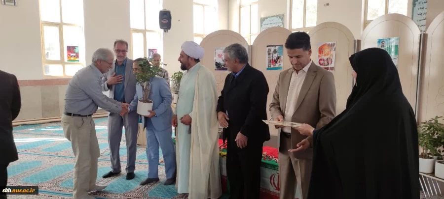 به مناسبت گرامی‌داشت هفته دفاع مقدس، مراسم قرائت زیارت عاشورا، روایتگری آن دوران طلایی و تجلیل از پیشکسوتان ایثارگر و جانبازان سرافزار 5