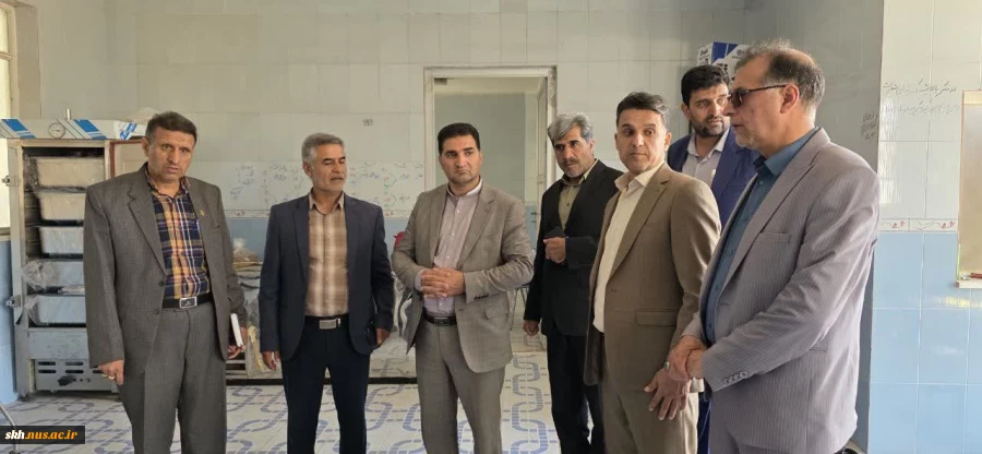 بازدید دکتر علیرضا جهانگیر  و هیأت همراه  و دکتر غلام پور فرماندار شهرستان قائنات از دانشگاه ملی مهارت قاین  4