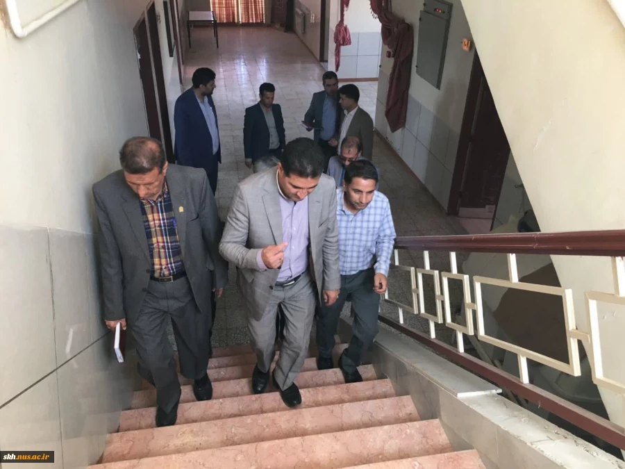 بازدید دکتر علیرضا جهانگیر  و هیأت همراه  و دکتر غلام پور فرماندار شهرستان قائنات از دانشگاه ملی مهارت قاین 3