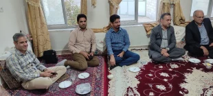 بمناسبت هفته دفاع مقدس نشست صمیمی  ریاست دانشگاه ملی مهارت واحد استانی خراسان جنوبی همراه معاونین و مدیران ستاد استان و روحانی دانشگاه  حضور در منزل آقای محمدرضا مالکی جانباز و رزمنده جنگ تحمیلی دوره دفاع مقدس  2