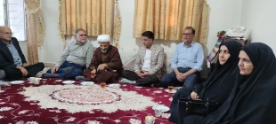 بمناسبت هفته دفاع مقدس نشست صمیمی  ریاست دانشگاه ملی مهارت واحد استانی خراسان جنوبی همراه معاونین و مدیران ستاد استان و روحانی دانشگاه  حضور در منزل آقای محمدرضا مالکی جانباز و رزمنده جنگ تحمیلی دوره دفاع مقدس  5