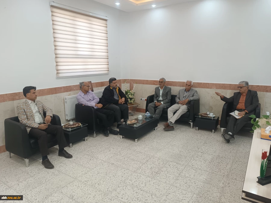 نشست صمیمی پیشکسوتان بزرگوار با دکترعلیرضا جهانگیر رئیس دانشگاه ملی مهارت واحد استان خراسان جنوبی   2