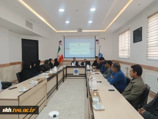 کارگاه آموزشی آئین نامه و بخشنامه های تخلفات اداری با حضوراستاد محترم جناب آقای دکترحسن طورانی 6