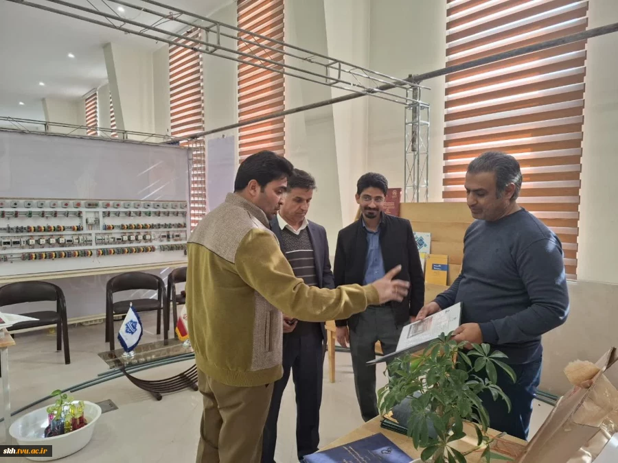 افتتاحیه نمایشگاه هفته پژوهش و فناوری خراسان‌جنوبی ۱۴۰۴  6