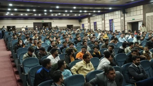 مراسم روز دانشجو (16آذر ) در دانشگاه ملی مهارت استان خراسان جنوبی برگزار گردید. 9