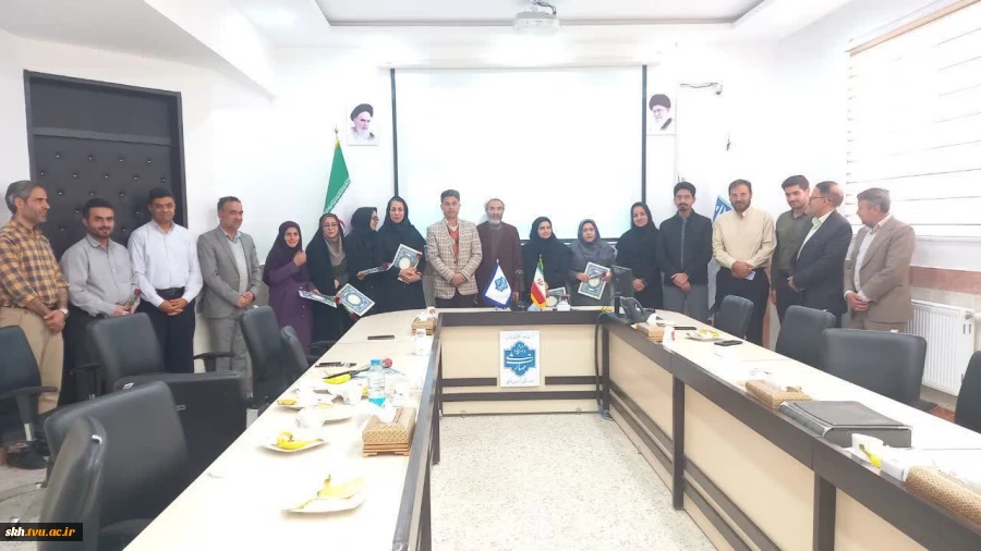 گرامیداشت میلاد باسعادت حضرت فاطمه زهرا‌(سلام‌الله‌علیها)، مراسمی باشکوه و معنوی با هدف گرامیداشت مقام زن و مادر و قدردانی از نقش‌آفرینی بانوان دانشگاه ملی مهارت استان خراسان جنوبی برگزار گردید. 9