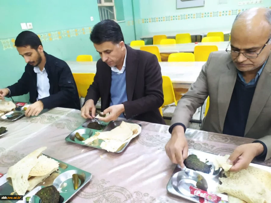 بازدید سرزده ریاست دانشگاه ملی مهارت استان خراسان جنوبی از خوابگاه و سلف سرویس دانشجویان 7