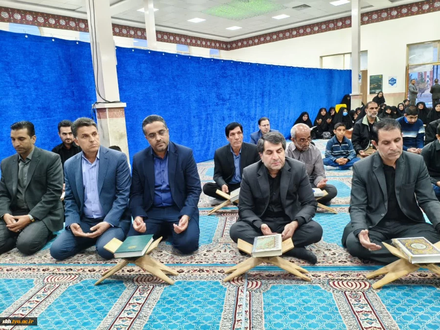 برگزاری محفل انس با قرآن کریم و تکریم خانواده شهدای منتسب به دانشگاه در دانشگاه ملی مهارت خراسان جنوبی 7