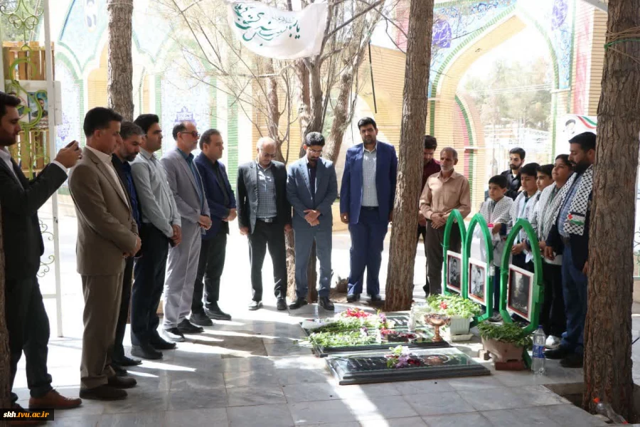 photo25472700228