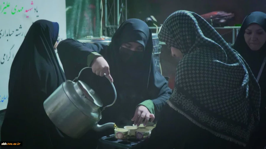 حضور پر شور و شعور همکاران به همراه خانواده ها و جمعی از دانشجویان دانشگاه ملی مهارت واحد استانی خراسان جنوبی در محفل سوگ اربعین قائد شهید امت (قدس سره) 8