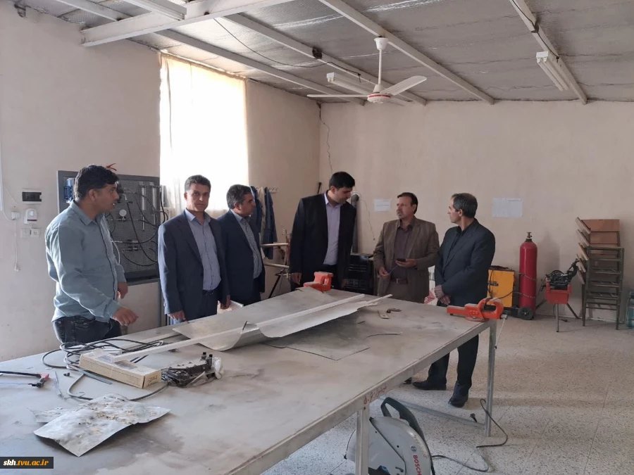 بازدید مدیرکل دفتر برنامه بودجه، تحول اداری وبهره وری  دانشگاه ملی مهارت و رئیس دانشگاه ملی مهارت استان خراسان جنوبی، از آموزشکده ملی مهارت پسران فردوس  3