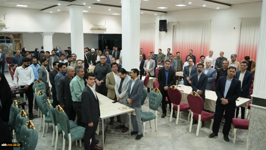 تیتر:  
آیین گرامیداشت دهه سرآمدی آموزش و تجلیل از سرآمدان آموزشی دانشگاه ملی مهارت خراسان جنوبی برگزار شد 17