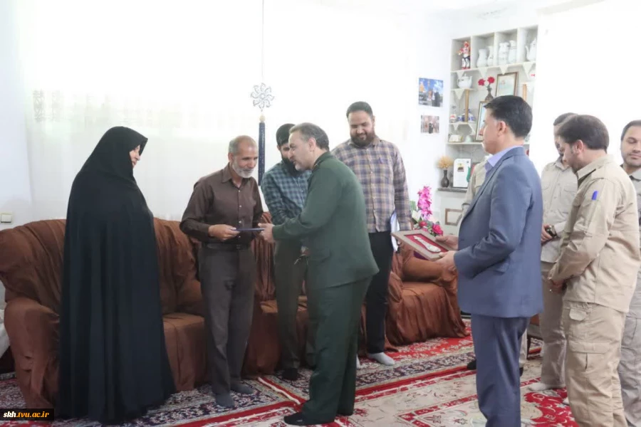 دیدار رئیس دانشگاه ملی مهارت استان خراسان جنوبی با خانواده شهید سرافراز مهدی زیبا  5