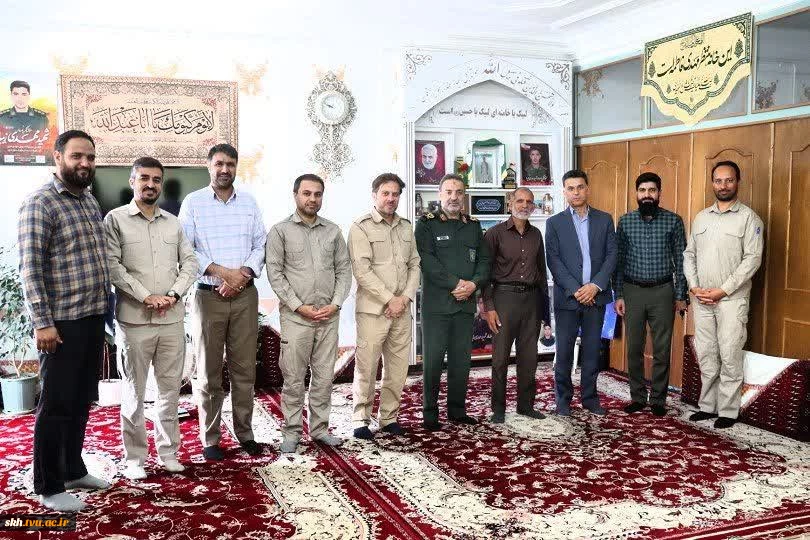 دیدار رئیس دانشگاه ملی مهارت استان خراسان جنوبی با خانواده شهید سرافراز مهدی زیبا  6